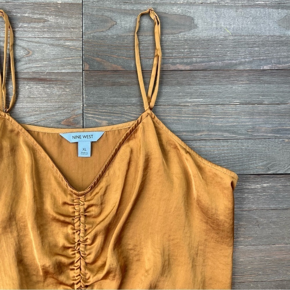 Nine West Ruched Drawstring Front Tank - Picture 4 of 7